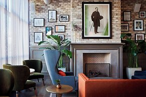 Hotel Zachary Chicago, a Tribute Portfolio Hotel