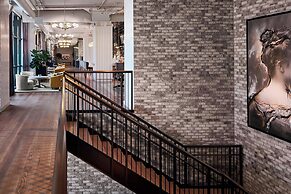 Hotel Zachary Chicago, a Tribute Portfolio Hotel