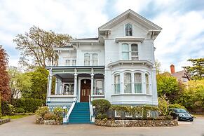 Amethyst Inn at Regents Park