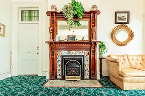 Amethyst Inn at Regents Park