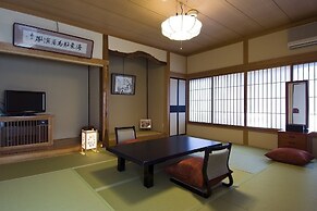Kusatsu Onsen EKINARIYA RYOKAN