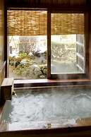 Kusatsu Onsen EKINARIYA RYOKAN