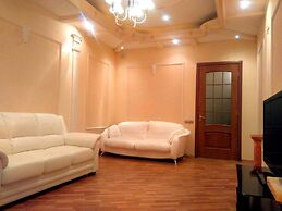 Lakshmi Apartment Great Classic