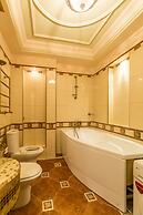 Lakshmi Apartment Great Classic