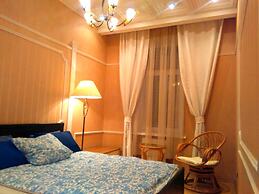 Lakshmi Apartment Great Classic