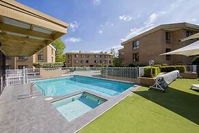 Accommodate Canberra - Kingston Court