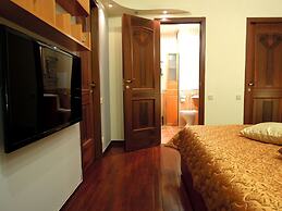 Lakshmi Apartment Ostozhenka