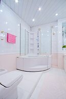 Lakshmi Bol'shaya Sadovya