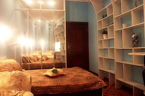 Lakshmi Bol'shaya Sadovya