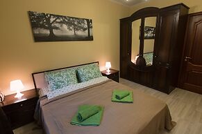 Lakshmi Apartment Denezhny Arbat