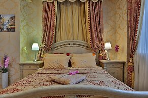 Lakshmi Apartment Boulevard 3-Bedroom