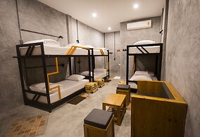 Sirah Hometel - Hostel