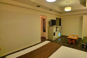 GOLF III Atsugi - Adults Only