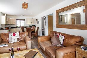 Romneys Apartments and Suites