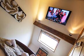 Romneys Apartments and Suites