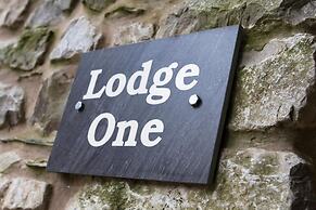 Romneys Apartments and Suites