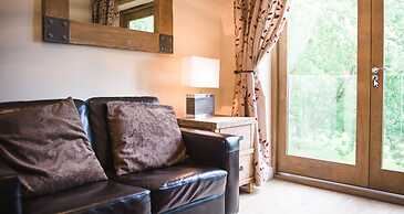 Romneys Apartments and Suites