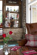 Romneys Apartments and Suites