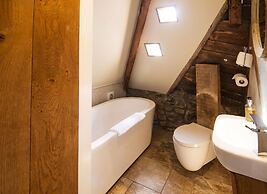 Romneys Apartments and Suites