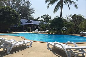 Rung Arun Resort