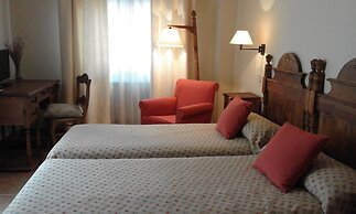 Hostal Rural Cumbres de Castilla
