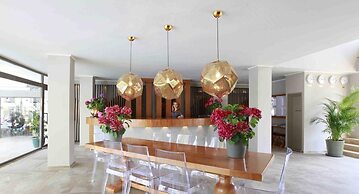 Sun City Apartments & Hotel