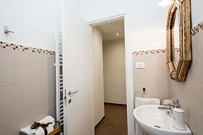 Charming Suite Cavour Heart of Florence