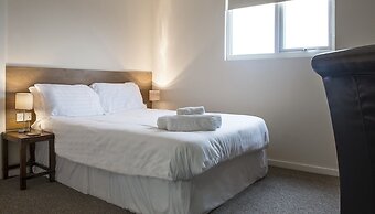 Cargo Cafe Apartments