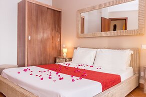 AJP Holidays - Porto Antigo 2 Beachfront Apartment