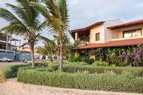 AJP Holidays - Porto Antigo 2 Beachfront Apartment
