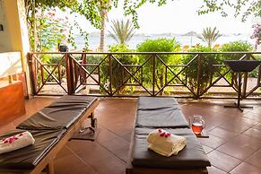 AJP Holidays - Porto Antigo 2 Beachfront Apartment