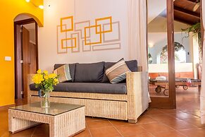 AJP Holidays - Porto Antigo 2 Beachfront Apartment