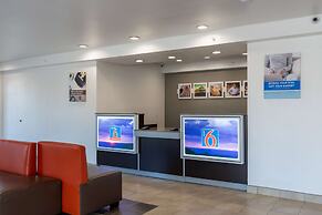 Studio 6 Bryan, TX - University Area