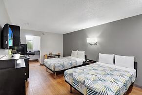 Studio 6 Bryan, TX - University Area