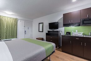 Studio 6 Bryan, TX - University Area