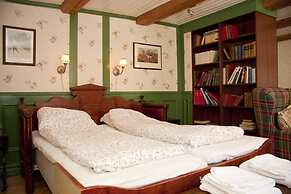 Garvaregården Hotel and B&B
