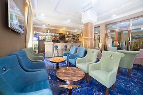 Corinthia Villa Hotel