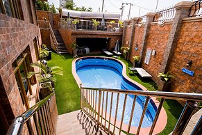 Corinthia Villa Hotel