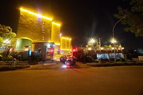 Corinthia Villa Hotel