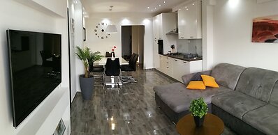 Deluxe apartment BellaCosta