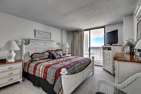 Crescent Sands on Crescent Beach by Condo-World