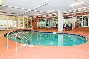 Malibu Pointe by Condo-World