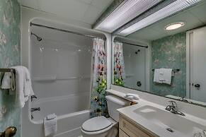 Sea Watch Resort by Condo-World