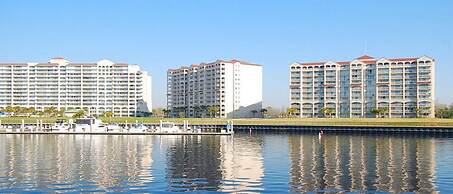 Yacht Club at Barefoot Resort by Condo-World