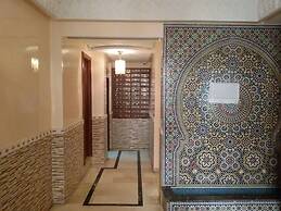 Spacious Apartment Downtown