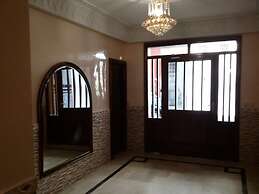 Spacious Apartment Downtown