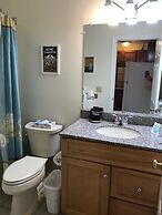 Elmwood Resort Hotel
