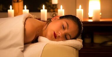 Elmwood Resort Hotel