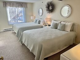 Elmwood Resort Hotel