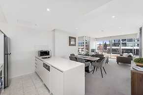 Accommodate Canberra - Lakefront